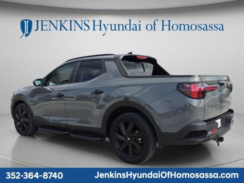 Used 2023 Hyundai Santa Cruz Night w/ Winter Package AWD/4WD image 7