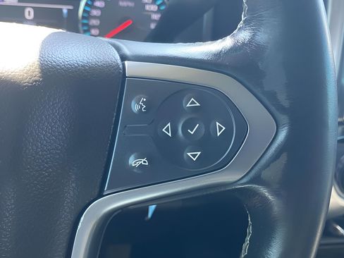 Used 2018 Chevrolet Silverado 1500 LT AWD/4WD image 18