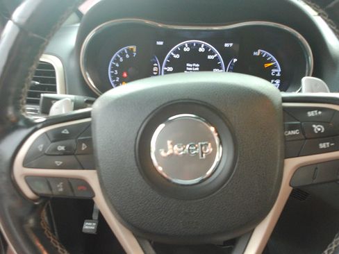 Used 2017 Jeep Grand Cherokee Limited RWD image 18