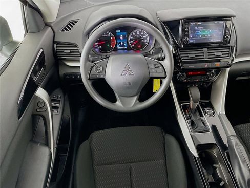Used 2024 Mitsubishi Eclipse Cross ES image 23