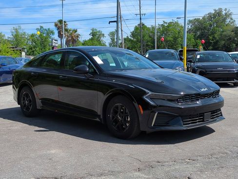 New 2026 Kia K5 LXS FWD image 3
