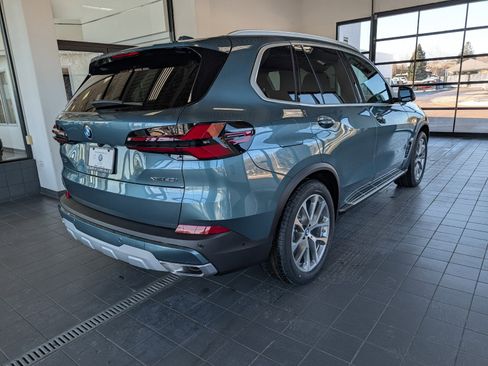New 2026 BMW X5 xDrive40i w/ Executive Package image 2