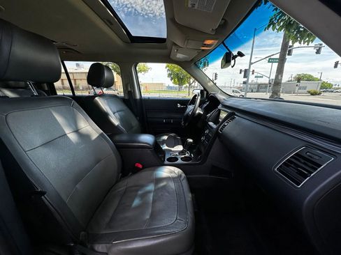 Used 2018 Ford Flex SEL w/ Equipment Group 202A FWD image 9