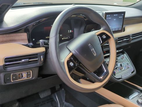 Used 2021 Lincoln Corsair Reserve w/ Equipment Group 201A image 14