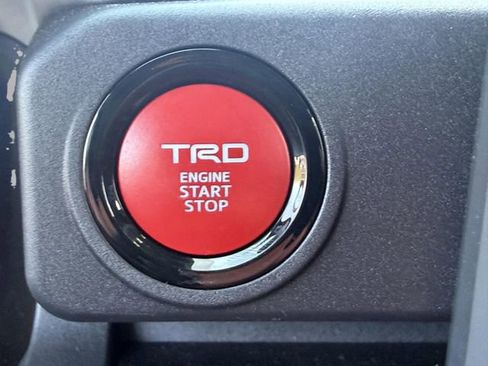 Used 2025 Toyota 4Runner TRD Off-Road image 26