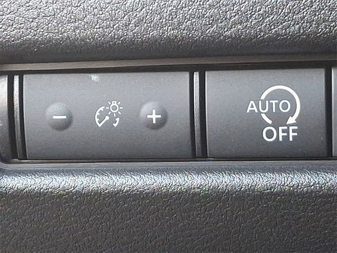 Used 2023 Nissan Rogue SV image 23