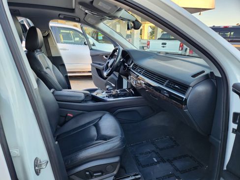 Used 2018 Audi Q7 3.0T Premium Plus AWD/4WD image 13