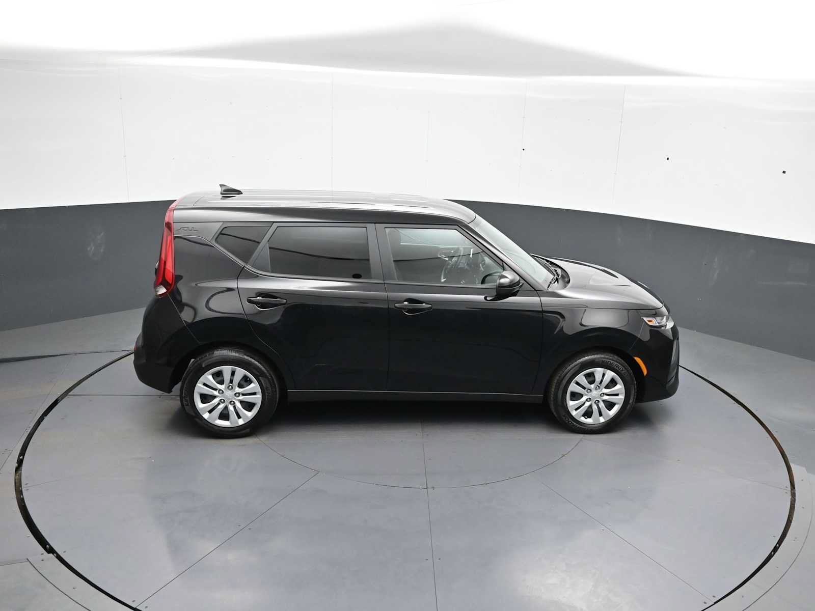 Used 2022 Kia Soul LX FWD image 35