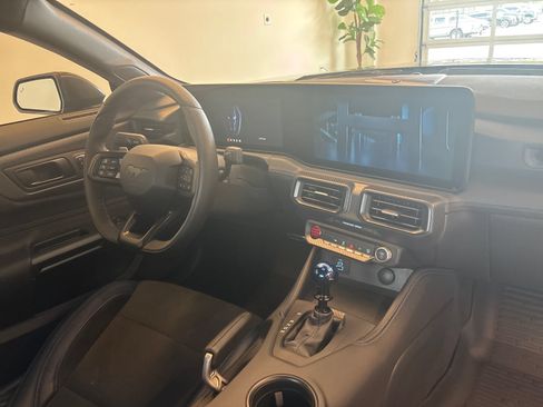 Used 2026 Ford Mustang Dark Horse RWD image 7
