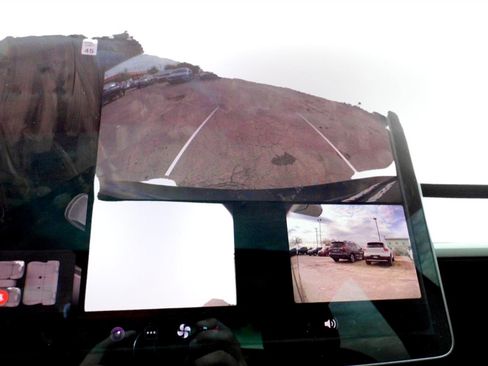 Used 2018 Tesla Model 3 Long Range image 17