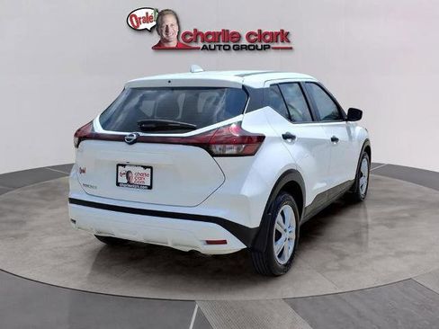 Certified 2025 Nissan Kicks Play S image 5