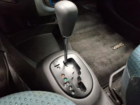 Used 2007 Toyota Yaris 2-Door Hatchback image 15