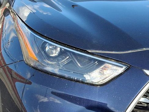 Used 2022 Toyota Highlander LE image 27