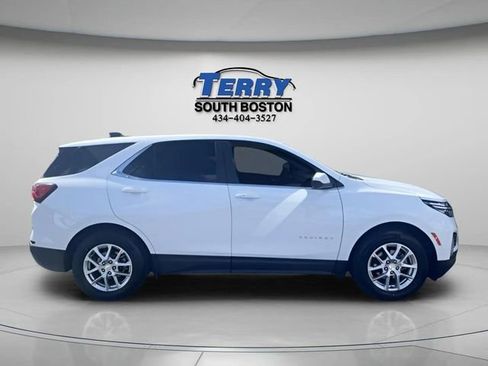 Used 2024 Chevrolet Equinox LT image 1