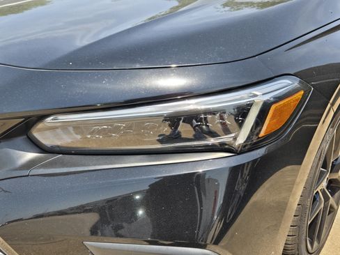 Used 2023 Honda Civic Sport image 7