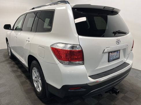 Used 2011 Toyota Highlander SE image 22