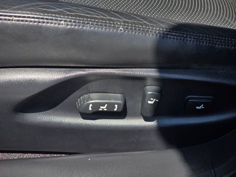 Used 2012 INFINITI M35 w/ Premium Pkg RWD image 23