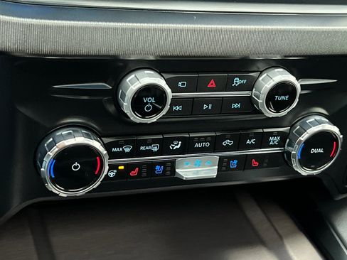 Used 2026 Ford F250 Platinum w/ Tremor Off-Road Package image 20