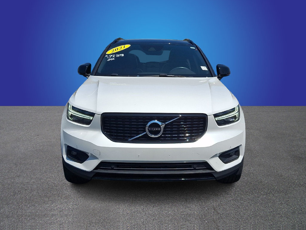 Used 2021 Volvo XC40 T5 R-Design w/ Climate Package AWD/4WD image 2
