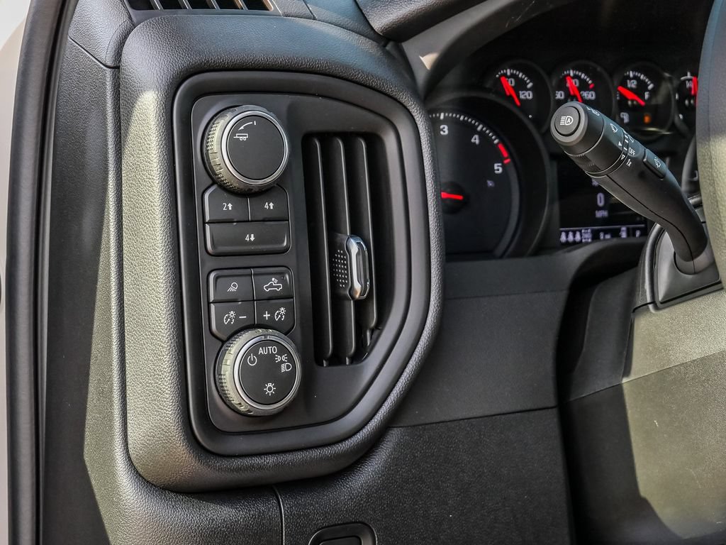 New 2026 Chevrolet Silverado 2500 Custom w/ Custom Value Package AWD/4WD image 31