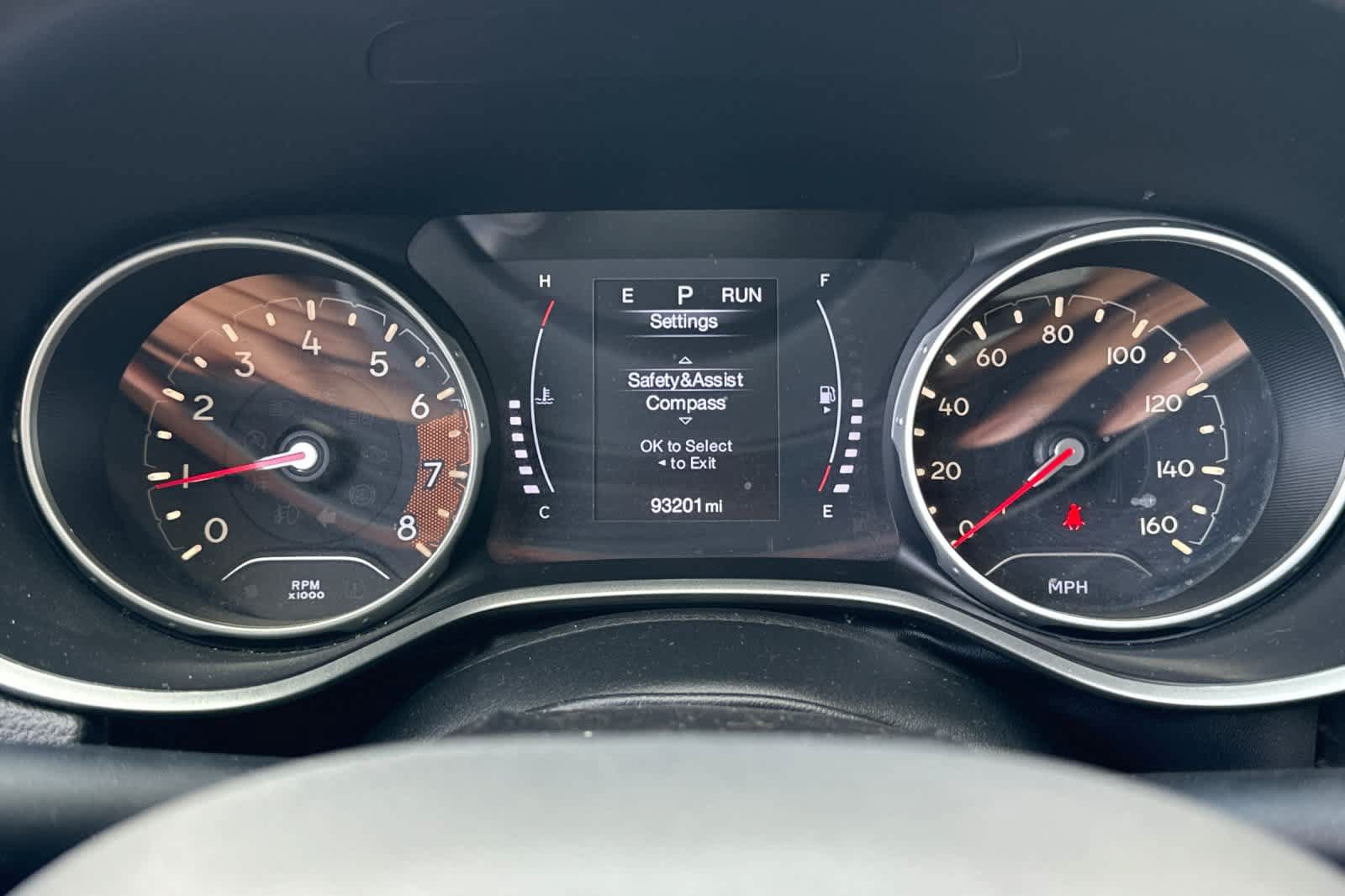 Used 2018 Jeep Compass Latitude FWD image 24