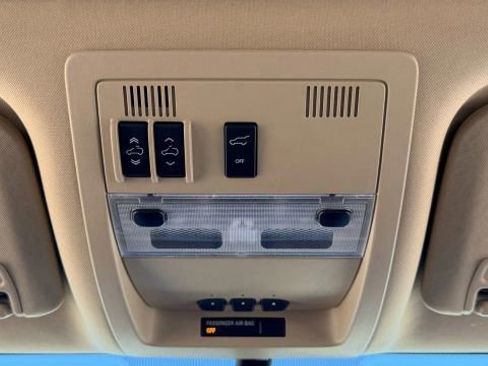 Used 2012 Cadillac Escalade Luxury image 47