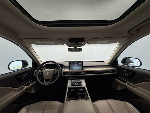 Used 2023 Lincoln Aviator 2WD w/ Premium Package image 20