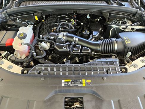 Used 2024 Jeep Grand Cherokee L Limited w/ Luxury Tech Group II image 37