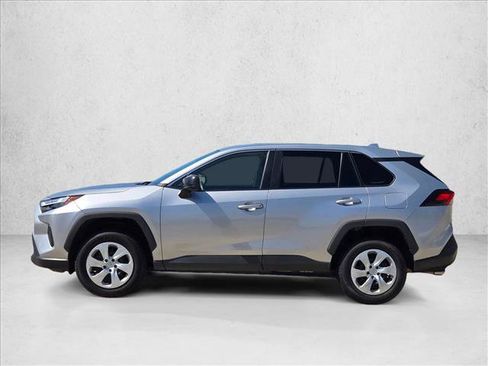 Used 2024 Toyota RAV4 LE FWD image 8