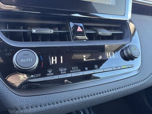 Certified 2025 Toyota Corolla GR image 27