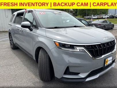 Used 2023 Kia Carnival EX
