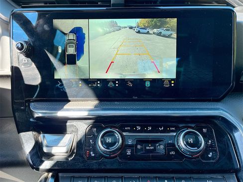 Used 2023 GMC Sierra 1500 Denali w/ Denali Reserve Package image 12