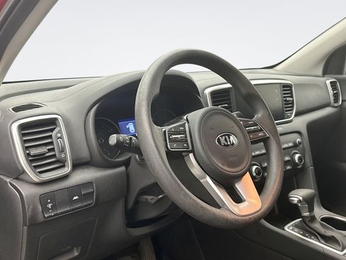Used 2020 Kia Sportage LX image 7