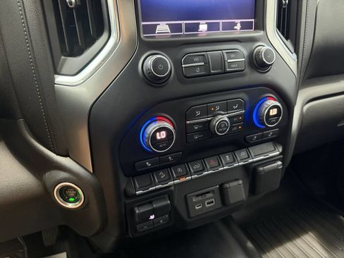 Used 2020 Chevrolet Silverado 1500 LT w/ All-Star Edition AWD/4WD image 37