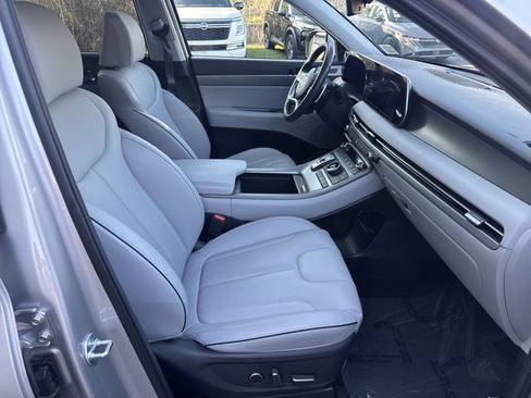 Used 2025 Hyundai Palisade SEL FWD image 10