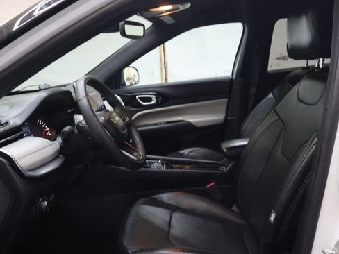 Used 2023 Jeep Compass Limited AWD/4WD image 16