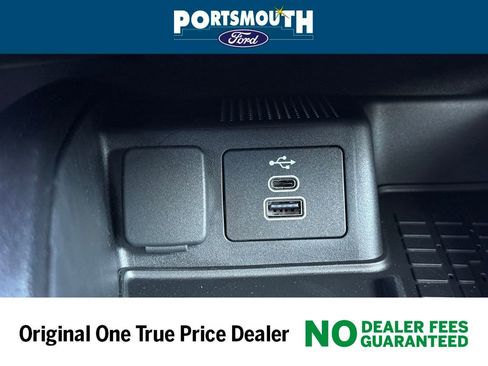 New 2025 Ford Bronco Sport Outer Banks image 16