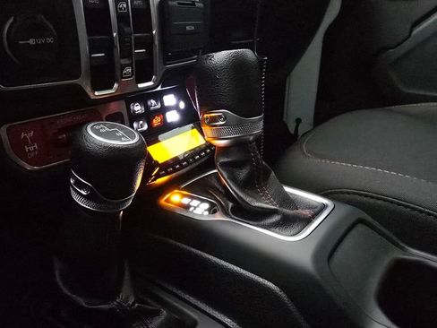 Used 2019 Jeep Wrangler Unlimited Rubicon w/ Steel Bumper Group image 30