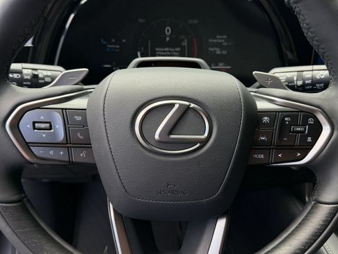 Used 2025 Lexus RX 350 F Sport w/ Convenience Package AWD/4WD image 15