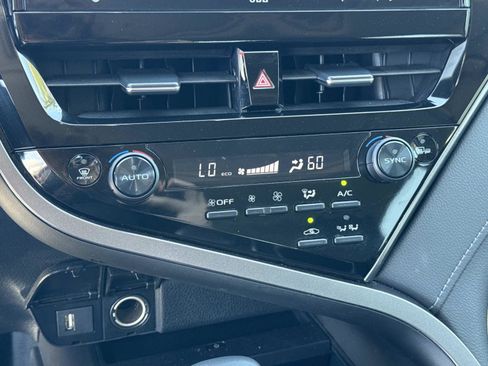 Used 2023 Toyota Camry XLE w/ Navigation Package FWD image 26