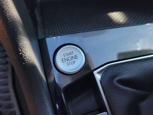 Certified 2025 Volkswagen Taos S image 26