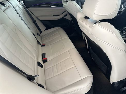 Used 2023 BMW X4 M40i w/ Premium Package image 34