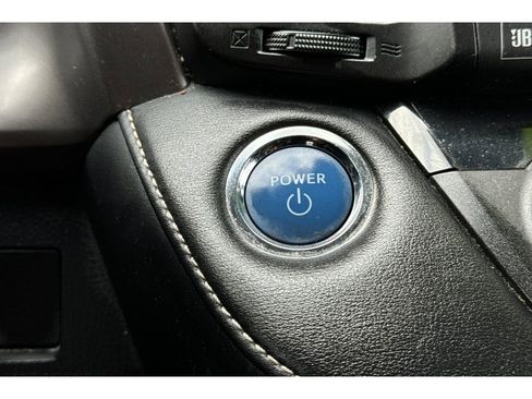 Used 2016 Toyota RAV4 Limited image 23