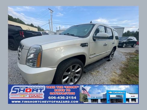 Used 2011 Cadillac Escalade Premium AWD/4WD image 1