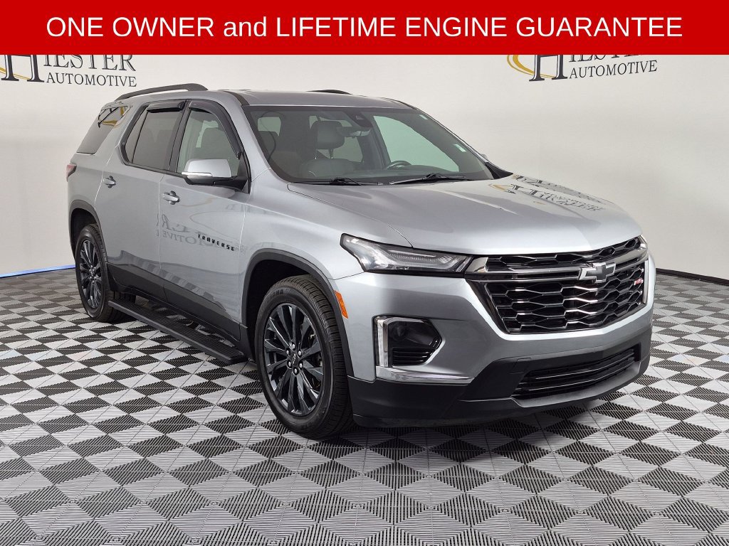 Used 2023 Chevrolet Traverse RS AWD/4WD image 2