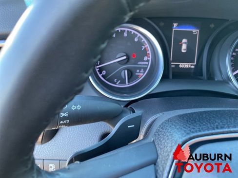 Used 2020 Toyota Camry SE FWD image 35