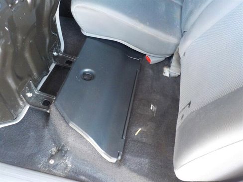 Used 2014 Toyota Tacoma PreRunner image 29