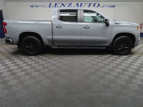 Used 2025 Chevrolet Silverado 1500 RST AWD/4WD image 2