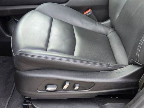 Certified 2025 Cadillac XT6 Premium Luxury image 26