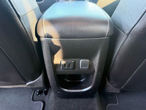 Used 2017 GMC Canyon SLT w/ Driver Alert Package image 25